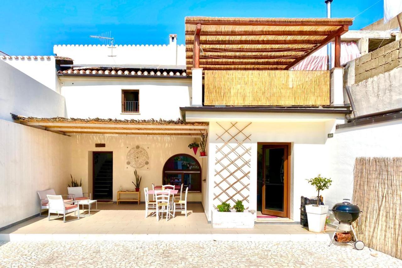 Al Vicoletto - Genuine Hospitality Bed & Breakfast Tortolì Екстериор снимка